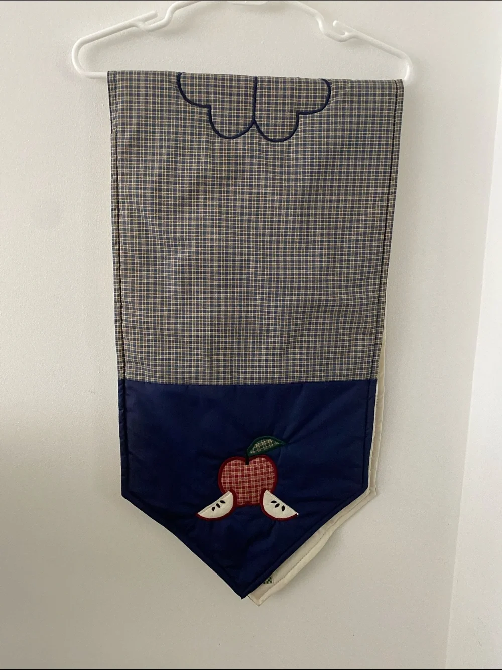 Handmade by Amish Apple Table Runner